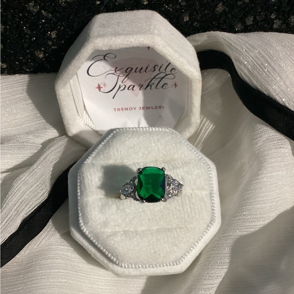 -💍925 Sterling Silver Radiant Cut Emerald Green zircon Ring - Picture 7 of 15